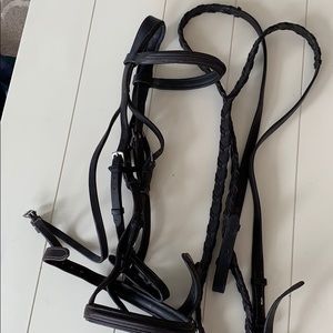 Ovation bridle con sized walnut